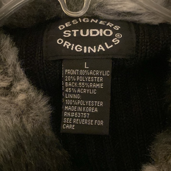 Unique black and gray faux fur vest - Picture 6 of 6